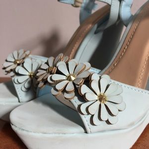 BRAND NEW! Wedge w/ Ankle Strap 3D Floral Accent